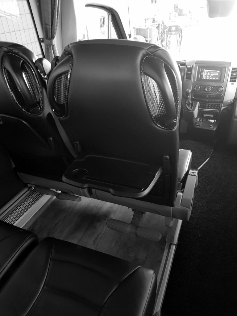 Sprinter Grande Capri für 20 Personen (4)-2