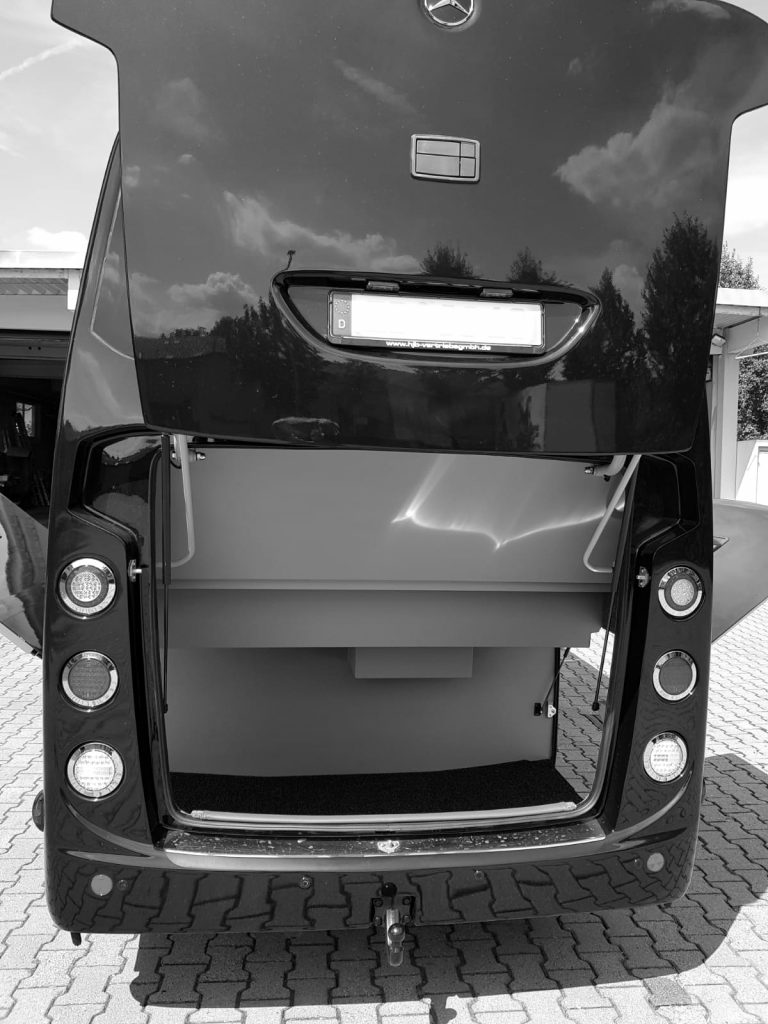 Sprinter Grande Capri für 20 Personen (5)-2